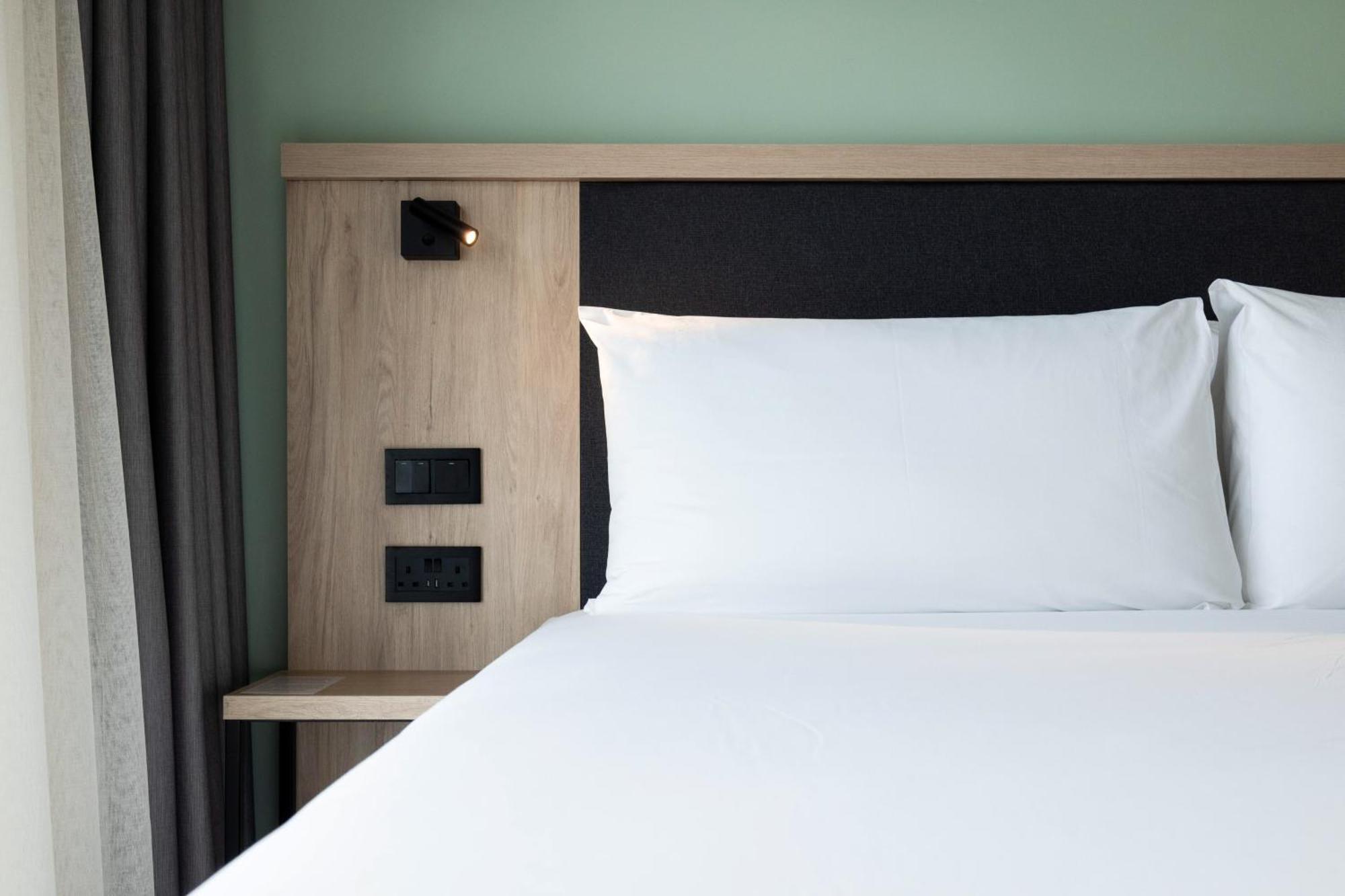 Hotel Levante St Julian'S, Affiliated By Melia Saint Julian's ภายนอก รูปภาพ